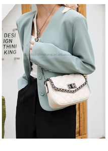 Women's Fashion Simple <b>Small</b> PU <b>Handbag</b> Brand New Design Chain Shoulder Messenger Bag Lady Style All Seasons 20x7x16CM Tanjing - Product Image 4