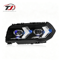 Adapté aux phares de BMW X3 E83 (2006-2010), ensemble de phares modifiés avec lentilles LED style flèche, feux de jour et clignotants.