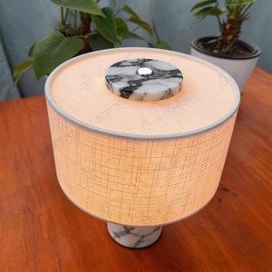 <span class=keywords><strong>Lampe</strong></span> de <span class=keywords><strong>table</strong></span> en marbre de luxe avec abat-jour en tissu |   <span class=keywords><strong>Lampe</strong></span> de chevet décorative moderne pour salon et chambre à coucher - Product Image 3