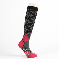 Prix usine 20-30mmhg mollet genou haute élastique course cyclisme personnalisé sport chaussettes de Compression