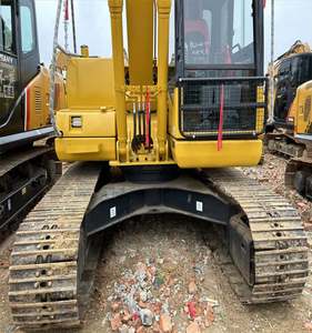 Excavatrice Komatsu Pc130 d'occasion de 13 tonnes en bon état, puissante et durable, fabriquée au Japon, en vente à prix réduit - Product Image 4