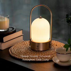 Lámpara de Mesa Recargable Aisilan Serie Austri con Asa, Lámpara de Escritorio Portátil con Atenuación Táctil Inteligente - Product Image 1