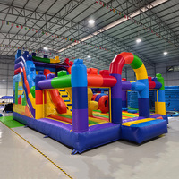 Structure gonflable scolaire avec toboggan, mur d'escalade, parcours d'obstacles, équipement de terrain de jeu commercial pour enfants de maternelle