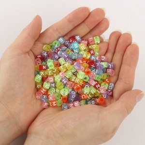 Perles en acrylique transparentes carrées DIY en vrac, accessoires de bijoux, multicolores, 6/8/10 mm, mini lettres, directement de l'usine - Product Image 4