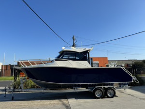 Yacht <span class=keywords><strong>de</strong></span> pêche <span class=keywords><strong>de</strong></span> <span class=keywords><strong>luxe</strong></span> en aluminium soudé <span class=keywords><strong>de</strong></span> 25 pieds avec moteur hors-bord, performances haute vitesse pour le sport et la croisière - Product Image 3