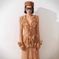 Sommer Neuheiten Kleid Damenmode Kaffee farbener V-Ausschnitt Langärmliges mehr schicht iges Rüschen-Design-Kleid für den täglichen Urlaub