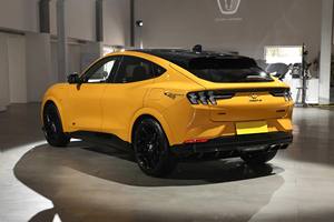 <span class=keywords><strong>Mustang</strong></span> Mach-<span class=keywords><strong>E</strong></span> GT Storm Edition SUV tout électrique avec hautes performances et technologies avancées - Product Image 5