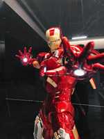 Estatua de Resina Personalizada de Iron Man MK7 a Escala 1/2 (110 cm), Figura de Acción Coleccionable de Marvel Avengers para Decoración de Interiores