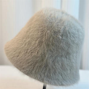 Chapeau bob élégant en fausse fourrure <span class=keywords><strong>de</strong></span> lapin pour femme, nouvelle collection hiver, couleur unie, niche, amincissant le <span class=keywords><strong>visage</strong></span>, polyvalent, chapeau bob d'<span class=keywords><strong>eau</strong></span> - Product Image 4