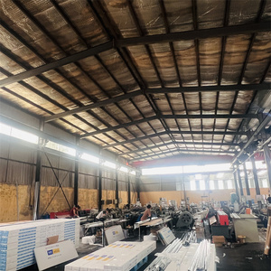 Système de grille de <span class=keywords><strong>plafond</strong></span> thermolaqué avec profilés <span class=keywords><strong>en</strong></span> <span class=keywords><strong>T</strong></span> résistants à la corrosion pour les rénovations de bureaux - Product Image 4