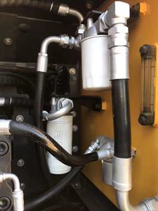 รถขุดตีนตะขาบ Volvo 21 ตัน รุ่น EC210D มือสอง สภาพดี เครื่องจักรก่อสร้าง กระบอกไฮดรอลิก เครื่องยนต์ มอเตอร์ ครบชุด - Product Image 5