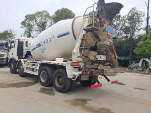 Gebrauchter SANY Zoomlion 16M3 Selbstladender Betonmischer-LKW mit Howo 8*4 Fahrgestell aus <span class=keywords><strong>China</strong></span>, weltweit exportiert, generalüberholt - Product Image 3