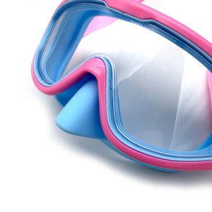 Lunettes de natation HD à monture large pour enfants, lunettes de plongée étanches <span class=keywords><strong>anti</strong></span>-buée en silicone avec <span class=keywords><strong>bouchons</strong></span> <span class=keywords><strong>d</strong></span>'oreille intégrés et protection nasale <span class=keywords><strong>anti</strong></span>-<span class=keywords><strong>eau</strong></span> - Product Image 5