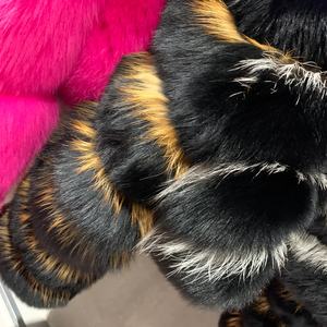 Cappotti in <span class=keywords><strong>Pelliccia</strong></span> Trendy Invernali Personalizzati 2024, Giacca Corta in <span class=keywords><strong>Pelliccia</strong></span> a Colori Abbinati per Uomo e Donna - Product Image 4