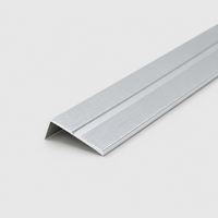 Flexibel Anpassbare L-förmige Kantenschutzleiste Selbstklebende Treppenstufen-Antirutschstreifen Verstärkte Aluminiumlegierung Treppenkantenprofil