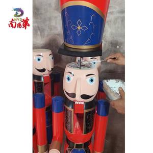 Fabricant 1.5/1.8/2.0 pieds avec des motifs de personnages de taille personnalisable Décoration <span class=keywords><strong>casse</strong></span>-<span class=keywords><strong>noisette</strong></span> de haute qualité pour parc commercial - Product Image 6