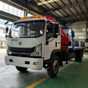 Camión Grúa de Rescate de <span class=keywords><strong>Emergencia</strong></span> HOWO de Fábrica China con Plataforma Deslizante Inclinable y Grúa de Brazo Plegable de 5 Toneladas en Venta - Product Image 2
