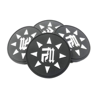 Écussons en caoutchouc PVC 3D gaufrés avec logo de marque personnalisé, badges et étiquettes décoratifs souples à transfert thermique pour vêtements, chapeaux et divers articles