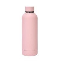 Gourde isotherme portable en acier inoxydable à double paroi de 500 ml avec logo personnalisé, finition mate en peinture caoutchoutée pour les sports de plein air