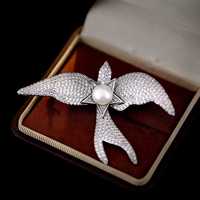 Broche unisexe en perle d'eau douce naturelle de 6-7 mm, motif hirondelle, en matériau écologique, style célébrité, bijoux étoile pour hommes et femmes