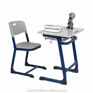 Muebles Escolares Metálicos con Mesa y Silla para Estudiantes en el Aula/Hogar - Product Image 1