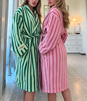 Nouvelle conception 2026 avec imprimé rayé, serviette en coton, tissu éponge français, coton biologique, peignoir pour femmes, vêtements de nuit