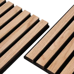 Panneaux muraux à lamelles de bois panneau Mdf soigneusement conçu avec panneau acoustique en Pet durable Akupanel