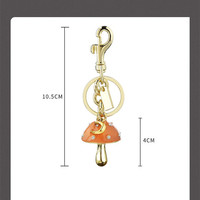 Porte-clés personnalisé en émail en forme de champignon avec breloque lune, pendentif de sac en alliage, étiquette vierge à graver au laser, joli cadeau pour femme, porte-clés de sac à main