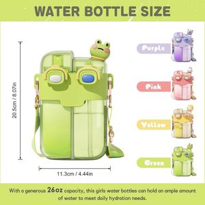 Bouteille d'eau en plastique colorée pour enfants, 760 ml, double compartiment, motif dessin animé, mignonne et populaire, en promotion - Product Image 3