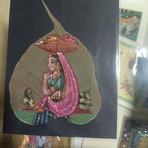 Pintura Decorativa de Hojas sobre Lienzo con Detalles Hechos a Mano para Decoración de Paredes, Diseñadores de Interiores, Tiendas y Suministro al por Mayor - Product Image 4