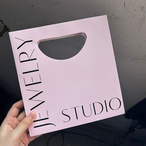 Customized Handbags for High-end Jewelry and Accessories Recyclable Gift Box Carry Bag White Cardstock Handbag with a logo