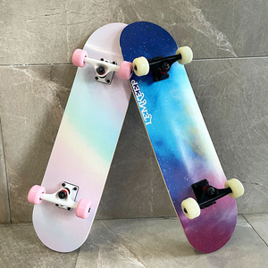 <span class=keywords><strong>Petit</strong></span> skateboard double rocker double kick pour débutants, plateau <span class=keywords><strong>en</strong></span> <span class=keywords><strong>bois</strong></span> d'érable avec roulettes <span class=keywords><strong>en</strong></span> PU, utilisation <span class=keywords><strong>en</strong></span> extérieur, pour garçons, filles, enfants, adolescents, 150 kg - Product Image 3