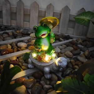 Lampe solaire de jardin en résine en forme de grenouille et de tortue, décor extérieur LED résistant à l'eau, autoportante, alimentée par l'énergie solaire - Product Image 2