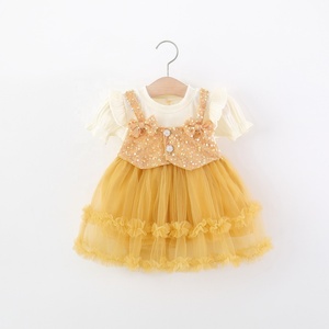 Vestido de Dos Piezas con Lazo de Lentejuelas y Tul Amarillo para Bebés Niñas, para Fiestas de Verano y Uso Diario - Product Image 2