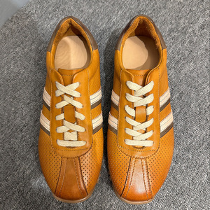 Zapatos de entrenamiento de cuero con bloques de color y diseño hueco para hombre, perforados, transpirables, con suela suave, cómodos, deportivos, casuales, de tacón plano - Product Image 1