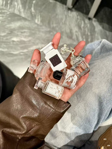 Mini Eau de Parfum en Spray 7,5 ml pour Femme, Parfum Léger, Parfum Solide de Poche, Notes Fruitées, Lavande, Boisé, Sensualité, Idéal pour les Voyages - Product Image 3