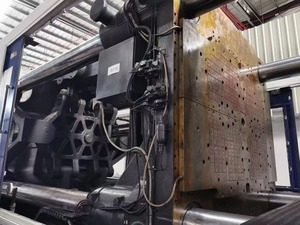 <span class=keywords><strong>Automobile</strong></span> d'occasion Machine de moulage par injection de plastique Haïtienne 3300 tonnes Machine de moulage par injection pour pare-chocs de voiture - Product Image 3