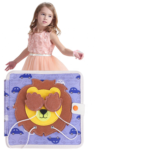 Filzbuch Sensorisches Spielzeug Stoff bücher Aktivitäten Beschäftigtes Brett Montessori Spielzeug Löwe Ruhiges Buch für Kleinkinder - Product Image 1
