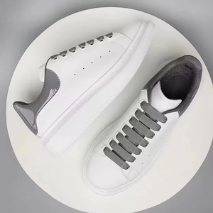 Scarpe Originali con Lacci da Uomo, Tomaia in PU e Mesh, Stile Retrò McQueens, Casual, Traspiranti, da Passeggio, Eleganti, con Motivo <span class=keywords><strong>a</strong></span> Cuori - Product Image 1