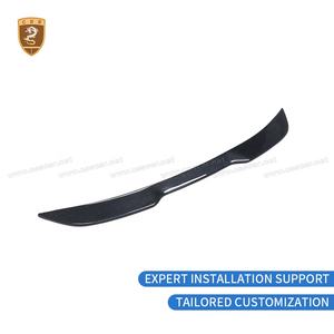 Aileron <span class=keywords><strong>de</strong></span> toit arrière en fibre <span class=keywords><strong>de</strong></span> carbone sèche style 707 pour Aston <span class=keywords><strong>Martin</strong></span> DBX - Product Image 4