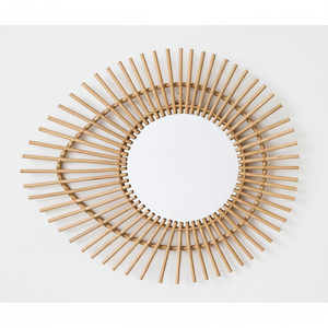 Espejo de pared de ratán rústico con detalles hechos a mano, perfecto para acogedoras casas de campo, cocinas de inspiración vintage e interiores rústicos - Product Image 1