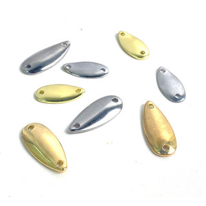 Señuelo de pesca tipo cuchara metálica con punta de barra blanca, con purpurina, diseño de boca de caballo, anzuelo simple, 9*18/10*23mm, venta al por mayor - Product Image 1