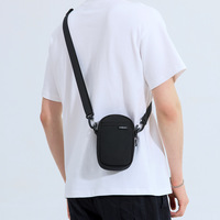Herentas Telefoonhoesje Crossbody Tas Lichtgewicht Draagbaar Klein Polyester Waterdicht Schouder- en Heuptas voor Reizen