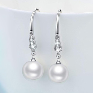 Orecchini pendenti con perle sintetiche lucenti per donna, gioielli vintage eleganti e delicati - Product Image 3