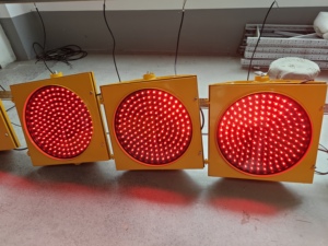 Feu de signalisation clignotant jaune à énergie solaire et électrique avec matériau PC pour signalisation de commande de circulation - Product Image 4