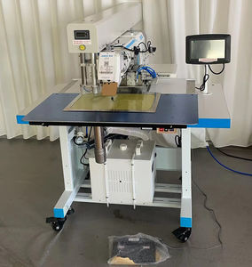 ماكينة خياطة صناعية مسطحة بإبرة واحدة قابلة للبرمجة لخياطة الجيوب والحواف مع محرك وترس - Product Image 3