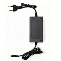 Adaptateur secteur de bureau AC/DC 12V 5A 60W de haute qualité avec prise EU pour bandes LED, moteurs DC et terminaux de point de vente