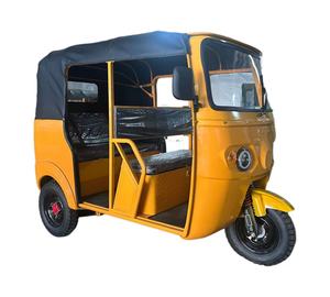 2025 nuevo modelo con 4 asientos Bajaj <span class=keywords><strong>Taxi</strong></span> diseño triciclo tres ruedas triciclo motocicleta eléctrica Tuk para pasajeros - Product Image 1