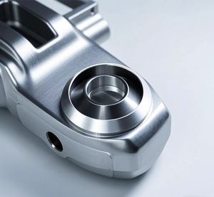 Services d'usinage CNC de haute précision fraisage boîtier en métal CNC en acier inoxydable poli pièce de voiture - Product Image 5