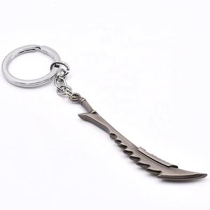 Se vend bien sur un jeu compétitif spécial lols personnage populaire accessoires exclusifs artisanat en métal épée porte-clés pendentif - Product Image 2